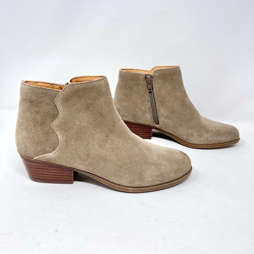 Crown Vintage Beatrix Taupe Suede Leather Low Block Heel Ankle Bootie 7